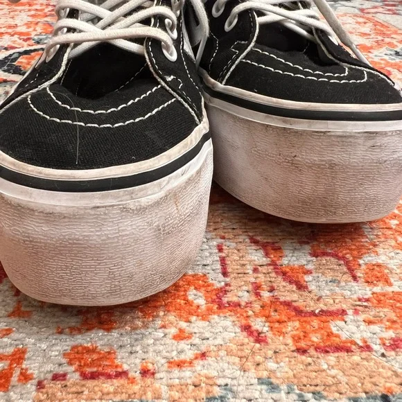 Vans Classic Black and White Skate Shoes platform. EUC. Some marks from use - Picture 8 of 9